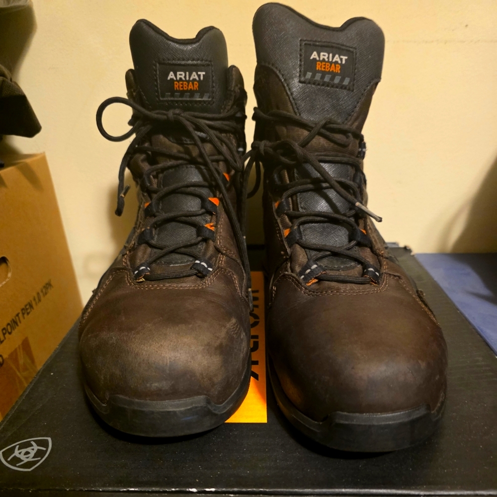 PRE OWNED ARIAT REBAR W/ FLEX 6"  SIZE 12 EE WIDE DARK BROWN WITH COMPOSITE TOE